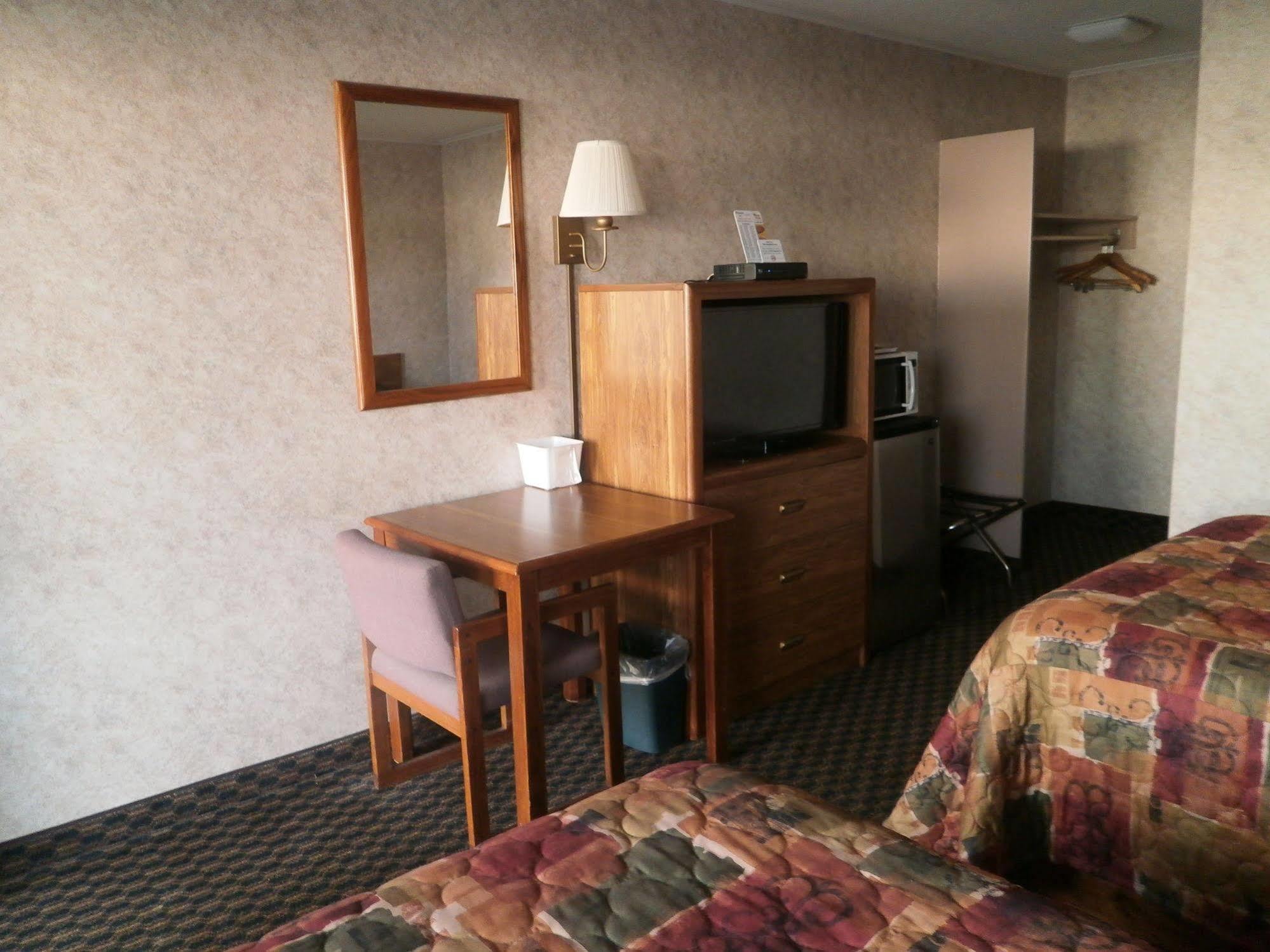 Richmond Inn And Suites מראה חיצוני תמונה